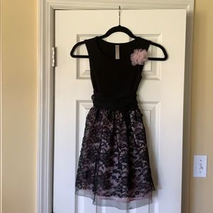 Girls medium dress